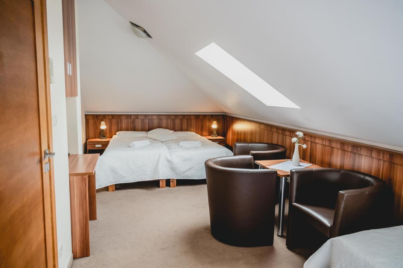 Hotel Nad Morzem- Art-Pension Swierzno Екстериор снимка