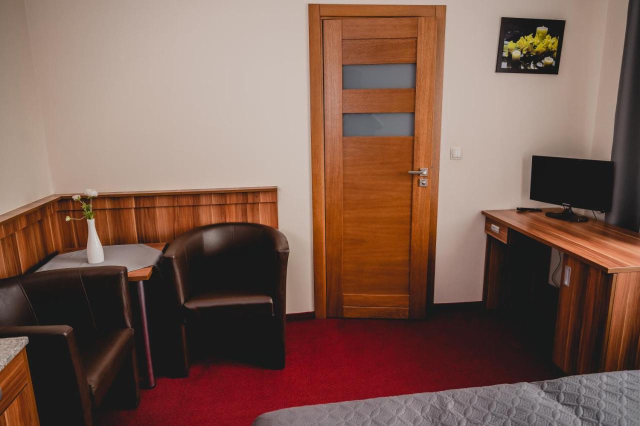 Hotel Nad Morzem- Art-Pension Swierzno Екстериор снимка