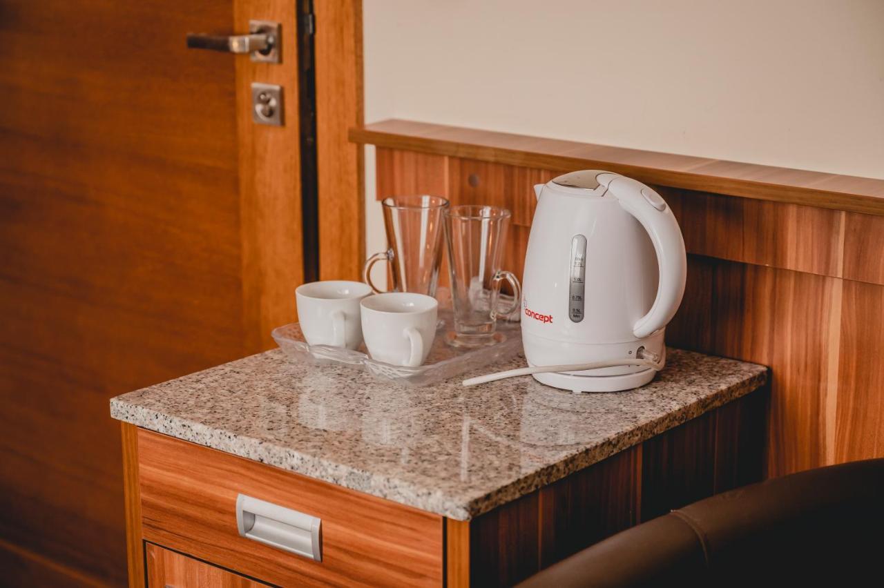Hotel Nad Morzem- Art-Pension Swierzno Екстериор снимка