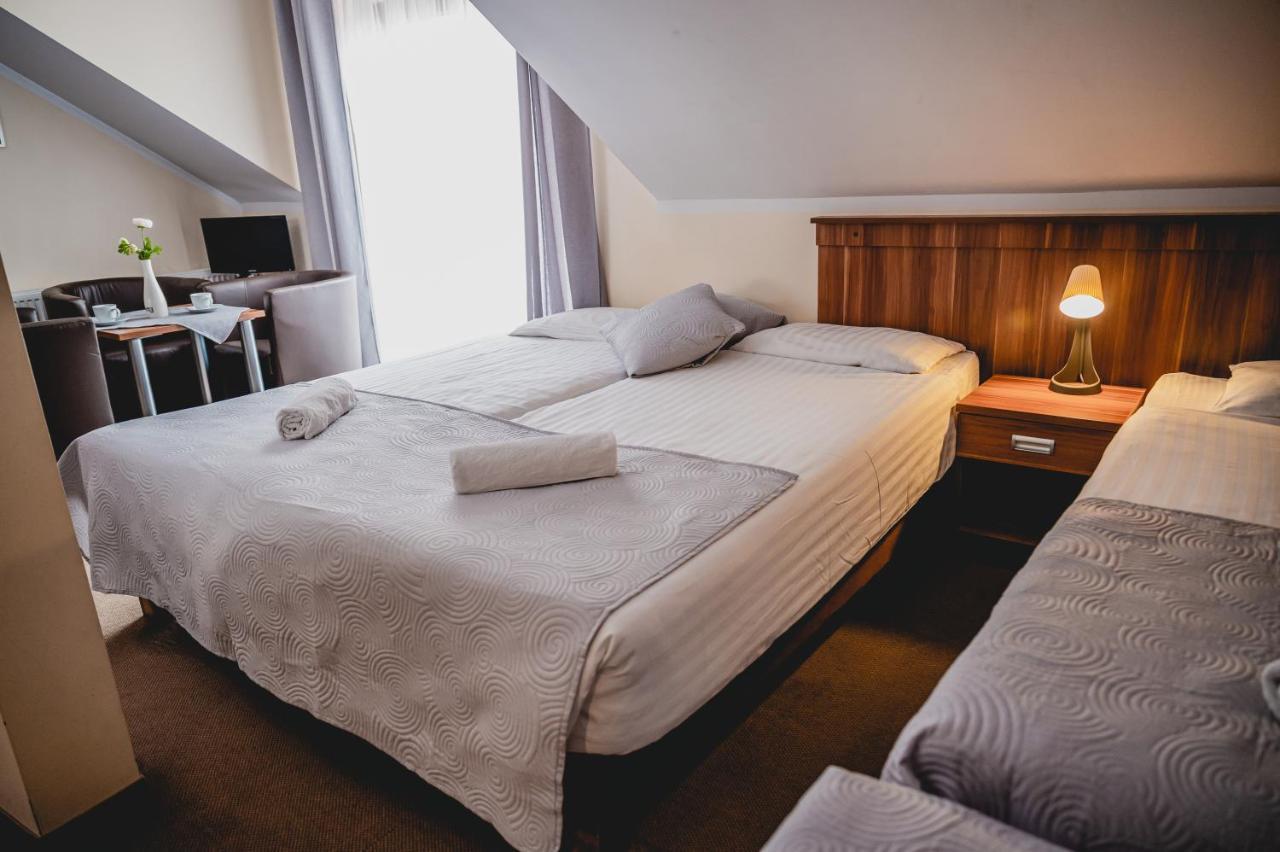 Hotel Nad Morzem- Art-Pension Swierzno Екстериор снимка