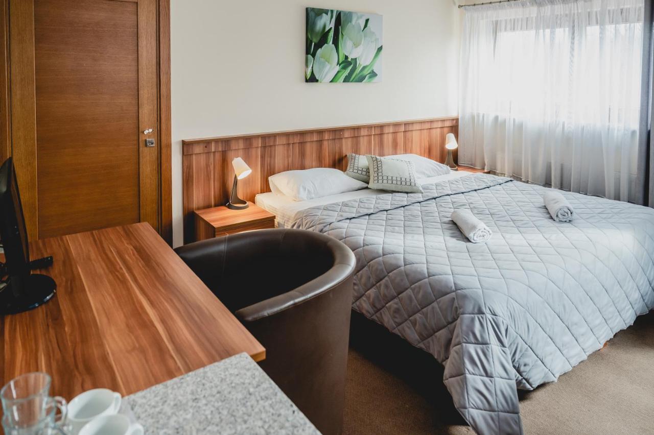 Hotel Nad Morzem- Art-Pension Swierzno Екстериор снимка