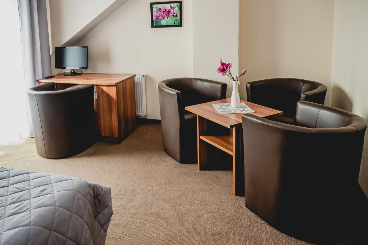 Hotel Nad Morzem- Art-Pension Swierzno Екстериор снимка