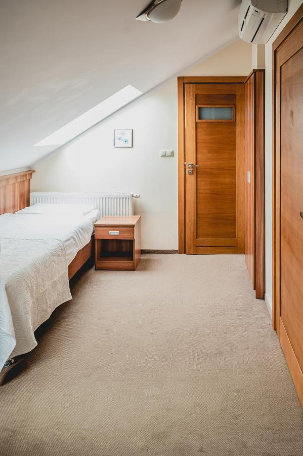 Hotel Nad Morzem- Art-Pension Swierzno Екстериор снимка
