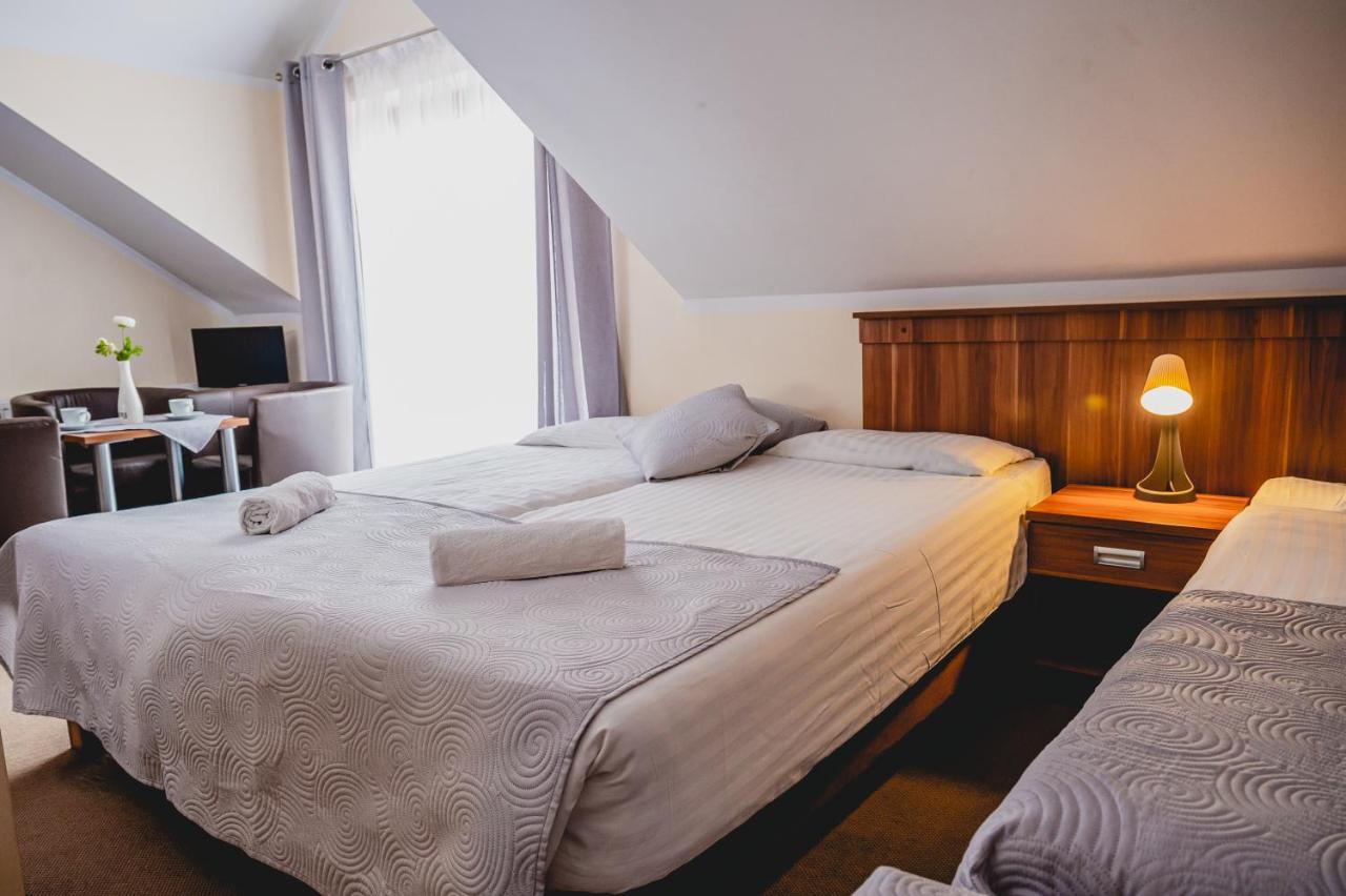 Hotel Nad Morzem- Art-Pension Swierzno Екстериор снимка
