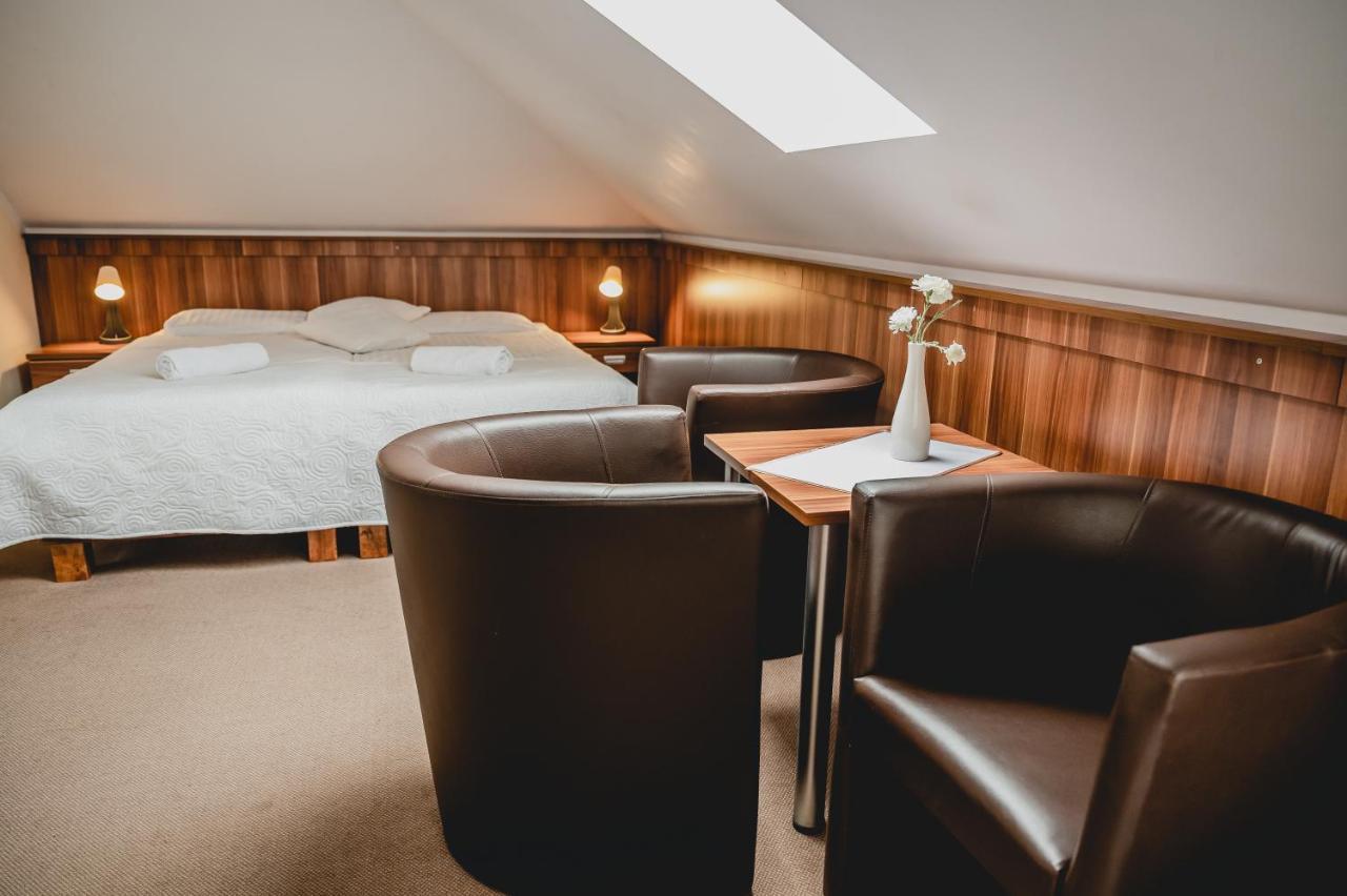 Hotel Nad Morzem- Art-Pension Swierzno Екстериор снимка